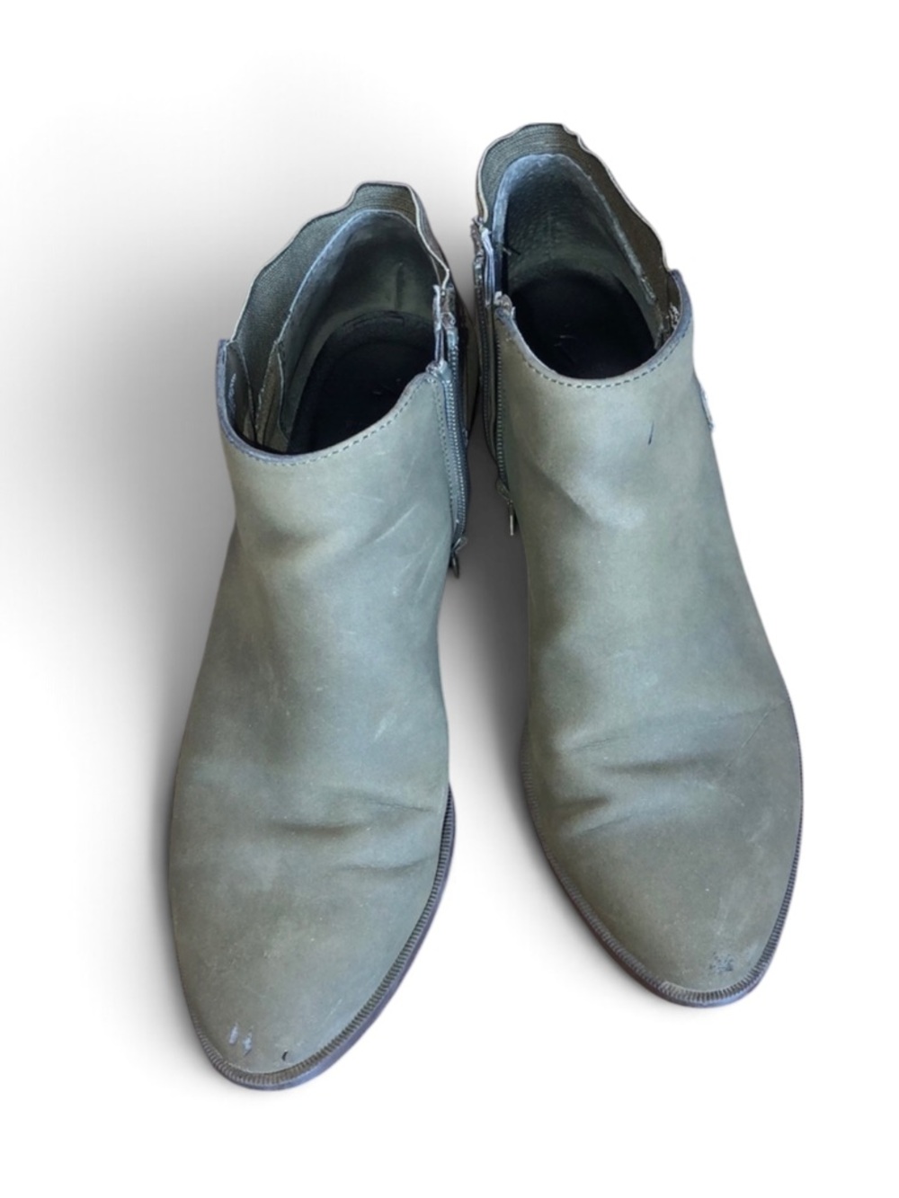 Simply Vera Vera Wang boots size 9